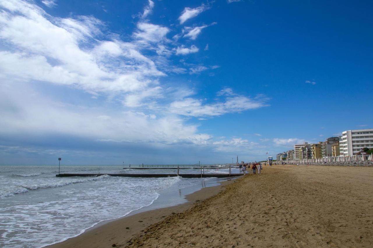 Hotel Helios Lido di Jesolo Zewnętrze zdjęcie