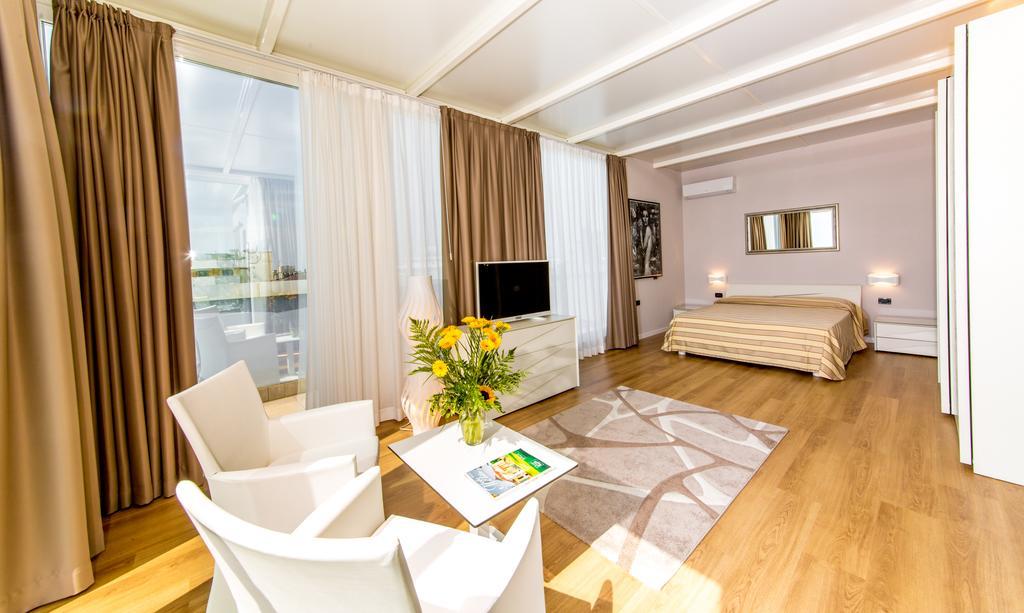 Hotel Helios Lido di Jesolo Pokój zdjęcie