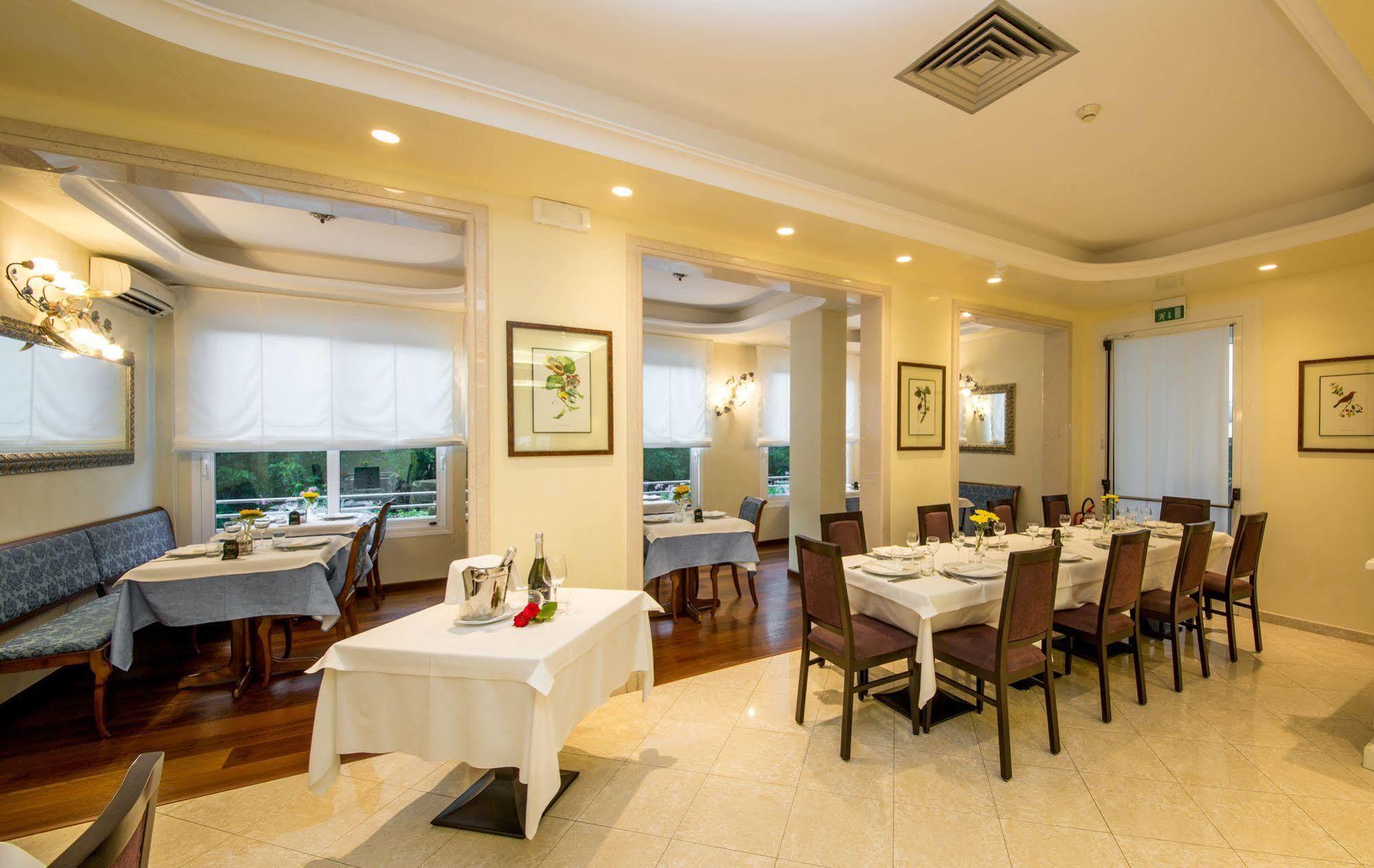 Hotel Helios Lido di Jesolo Zewnętrze zdjęcie
